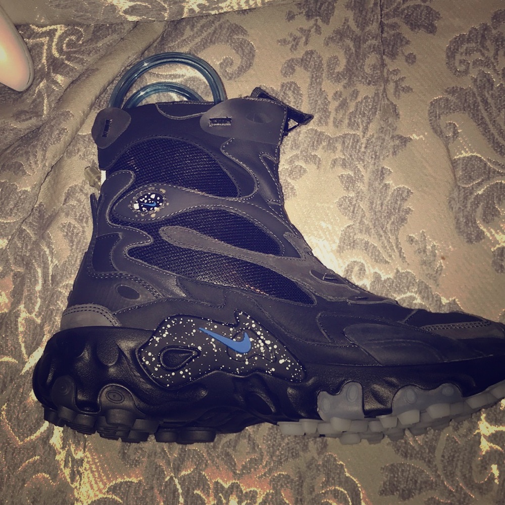 Nike boots